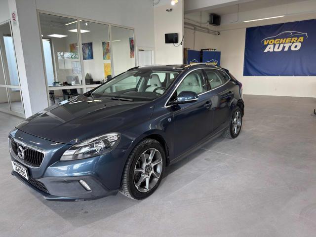 VOLVO V40 Cross Country D3 Geartronic Momentum