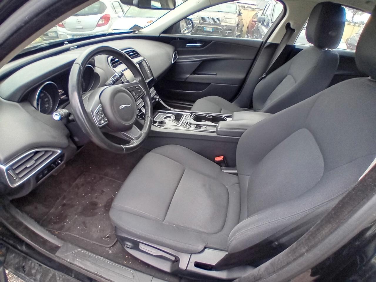Jaguar XE 2.0 D 180CV aut. finanzio