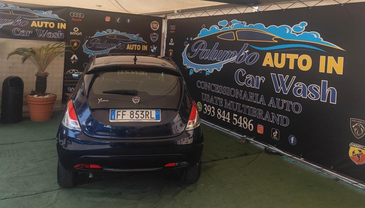 Lancia Ypsilon 1.2 69 CV 5 porte Platinum