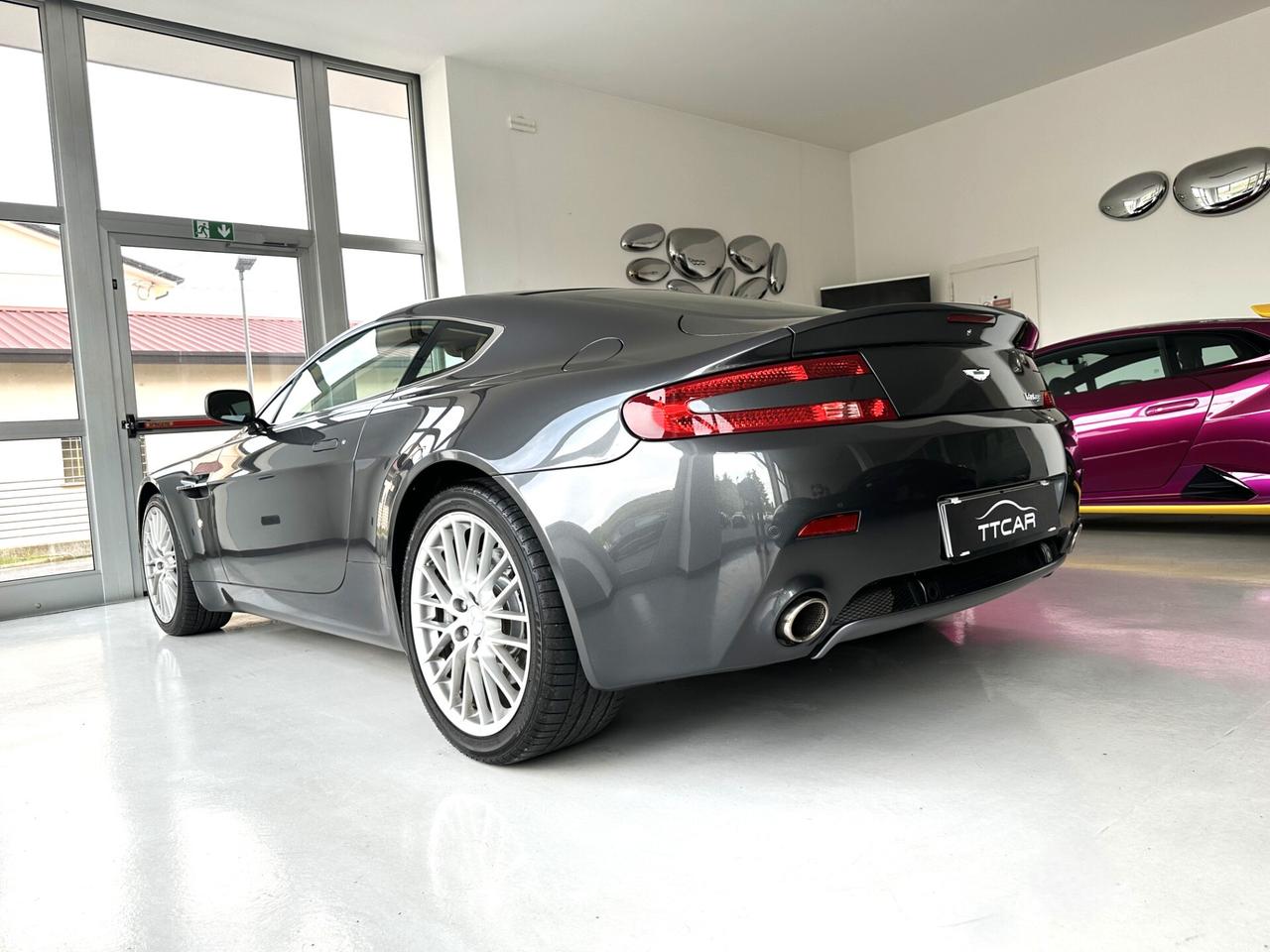 Aston Martin V8 Vantage Coupé Sportshift