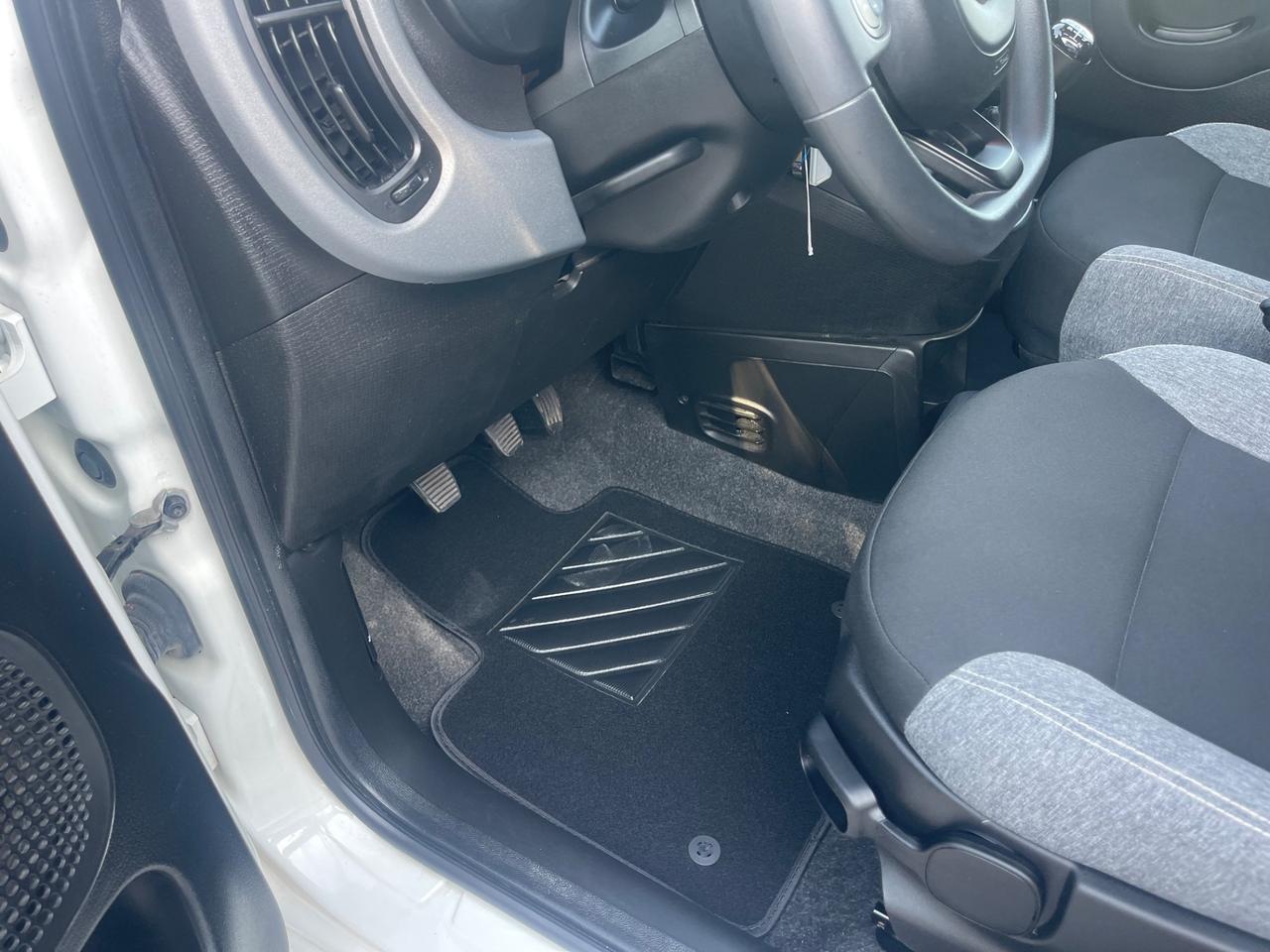 Fiat Panda City Life Hybrid 1.0 FireFly 70cv