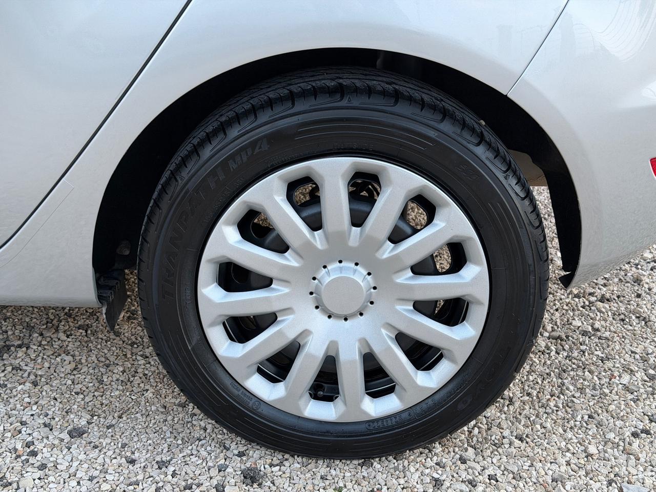 Ford Fiesta 1.4 5 porte Bz.- GPL