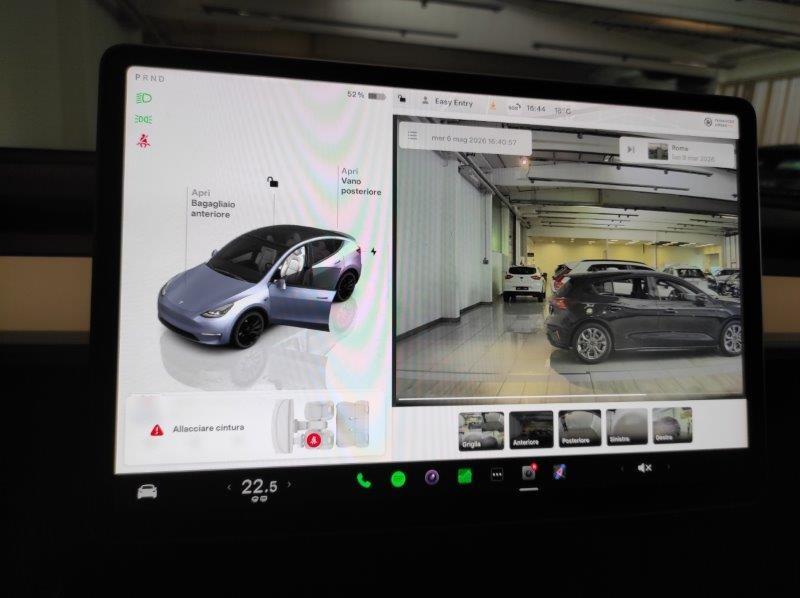 TESLA Model Y - Model Y AWD Performance
