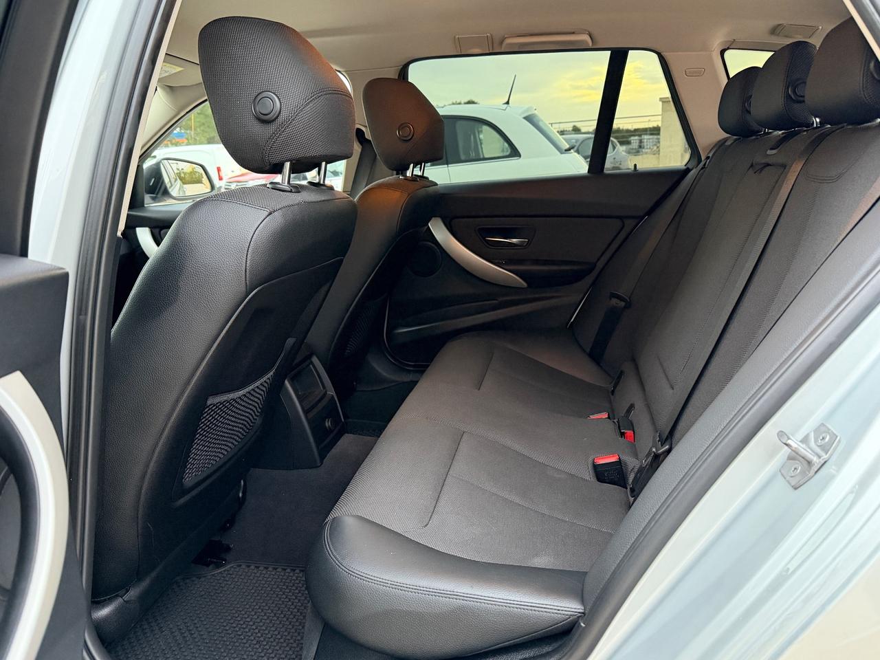 Bmw 320 320d xDrive Touring Sport