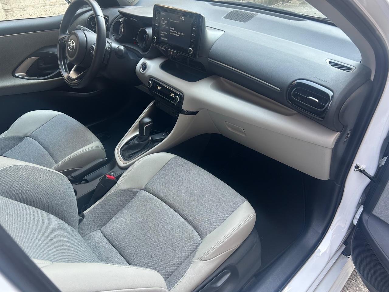 Toyota Yaris 1.5 Hybrid 5 porte GR LINE