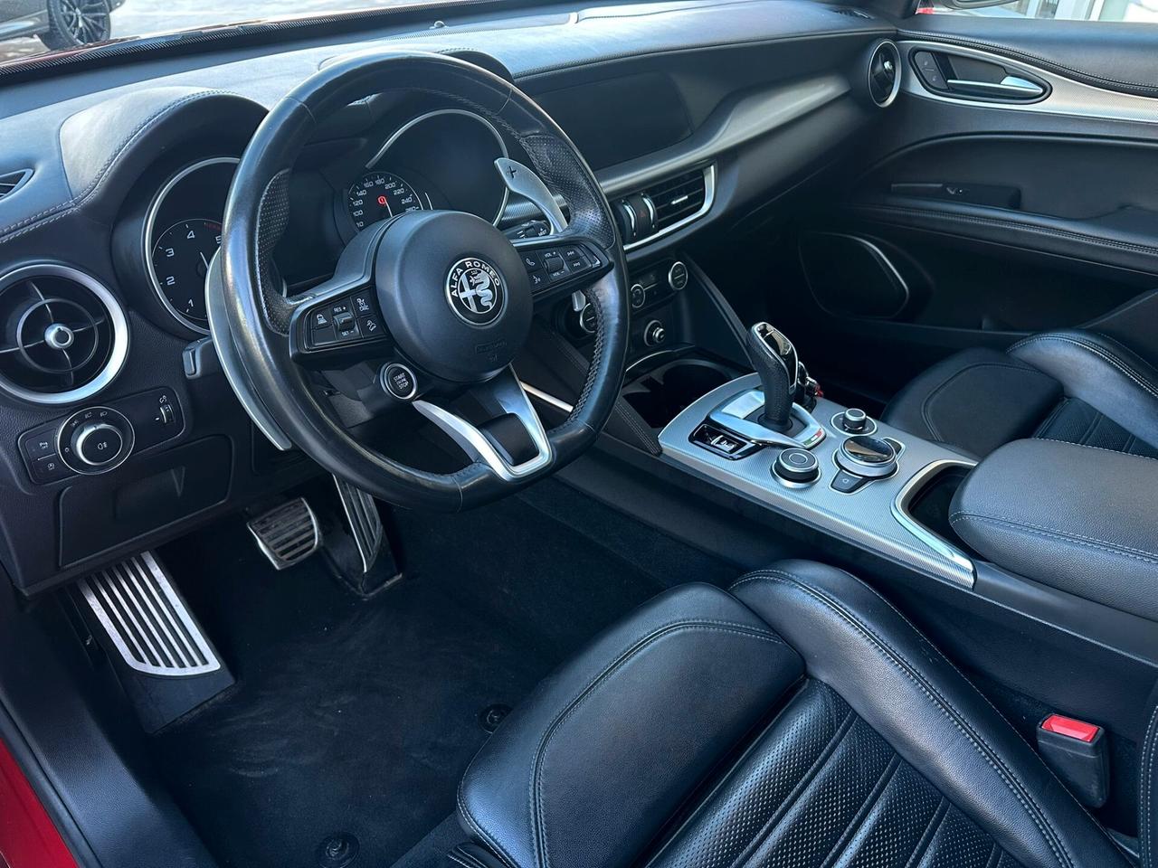 Alfa Romeo Stelvio 2.2 Turbodiesel 210 CV AT8 Q4 Veloce - Rosso Competizione