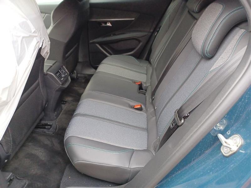 Peugeot 3008 II Allure Pack 1.5 Blue HDI Automatico Neopatentati