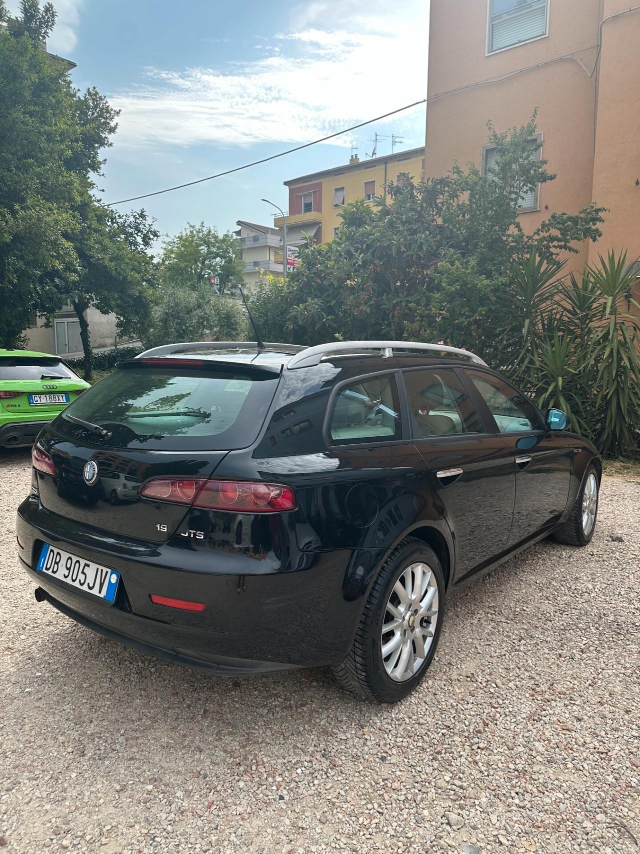 Alfa Romeo 159 1.9 JTS 16V Sportwagon Distinctive