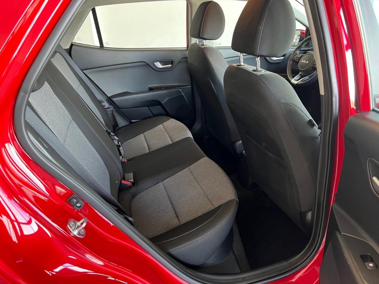 Kia Stonic 1.0 t-gdi mhev urban techno&design pack 100cv mt