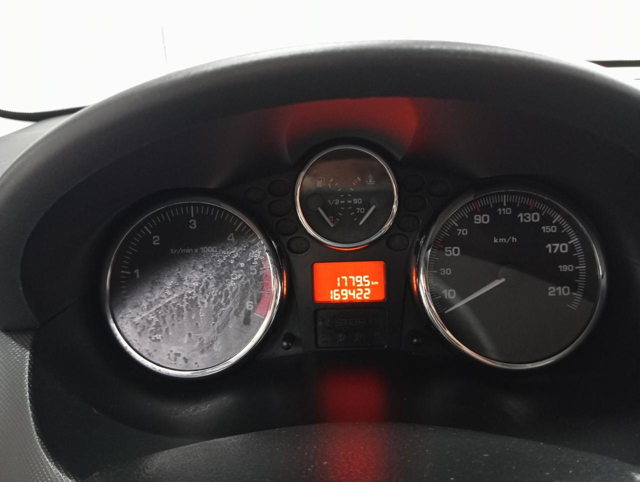 Peugeot 206 Plus 1.4 Diesel 2010 CON GARANZIA