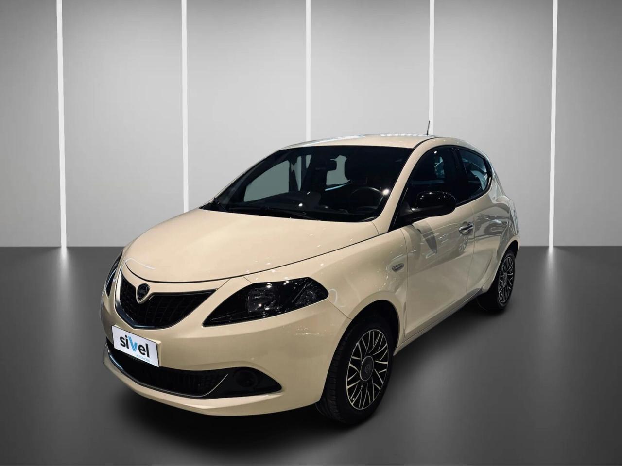 Lancia Ypsilon 1.0 FireFly 5 porte S&S Hybrid Gold Plus