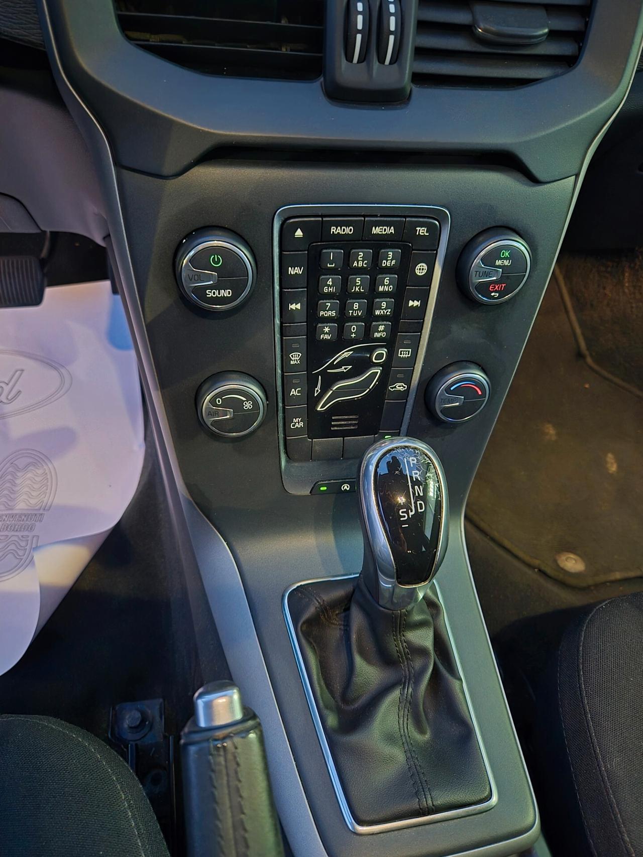 Volvo V40 Cross Country D2 1.6 Powershift Kinetic N1