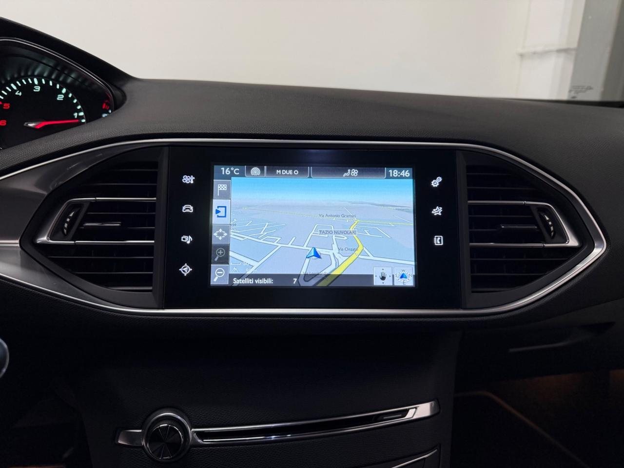 Peugeot 308 BlueHDi 120 S&S EAT6 Allure