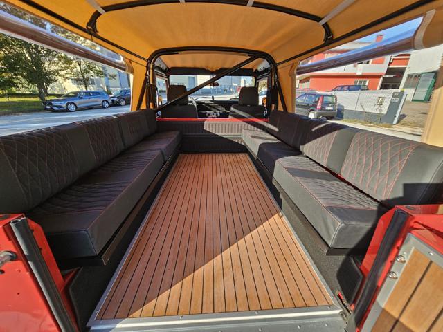 LAND ROVER Defender 110 2.5 Tdi cat S.W. County