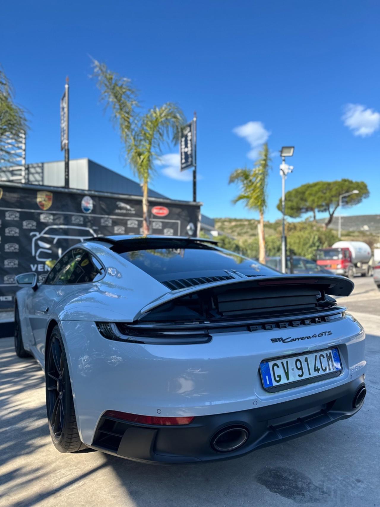 Porsche 911 ALLESTIMENTO 992 Carrera 4 GTS