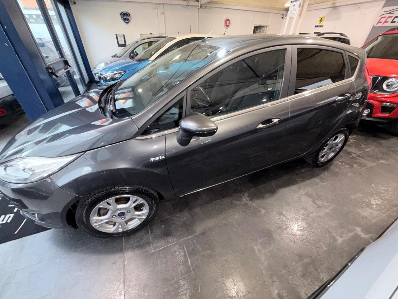 Ford Fiesta 1.4 5p. Bz.- GPL Titanium