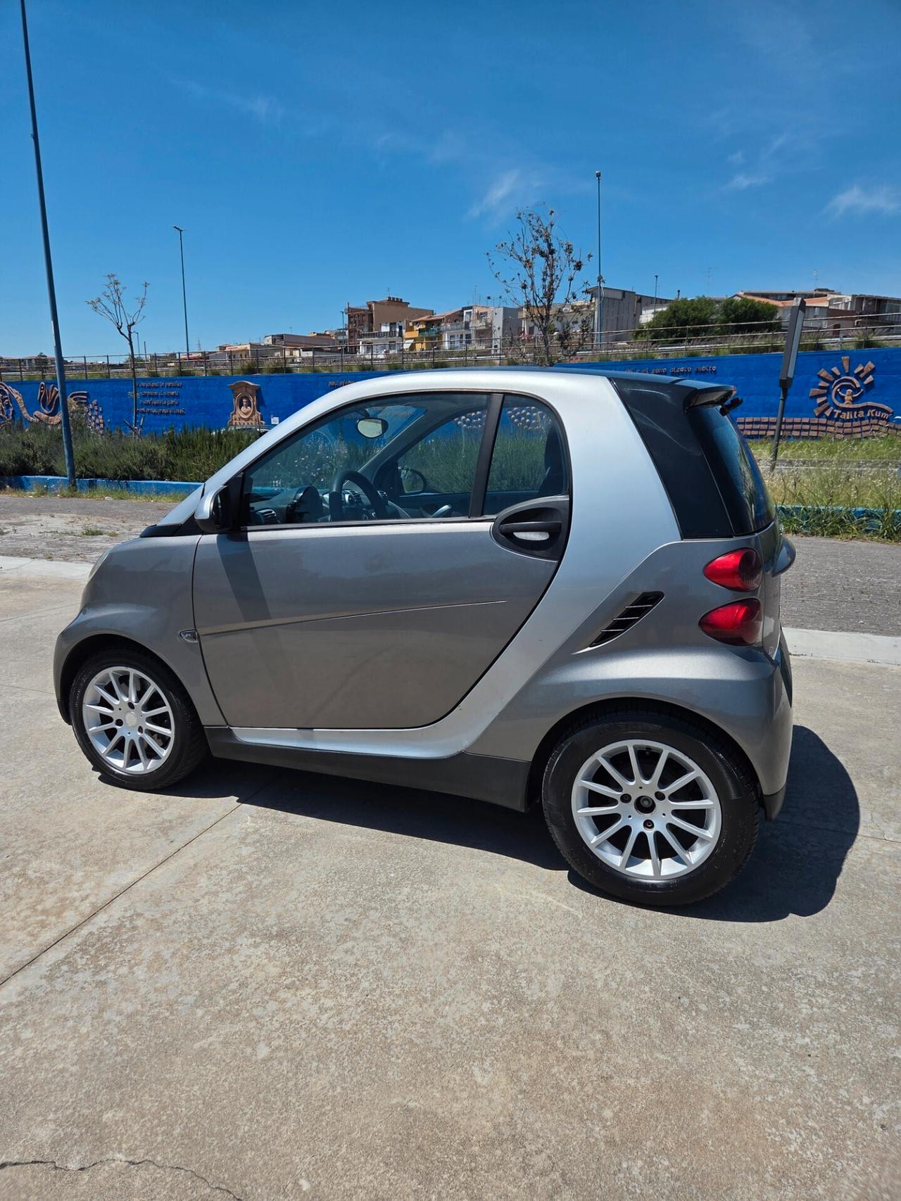 Smart ForTwo 1000 52 kW coupé pure