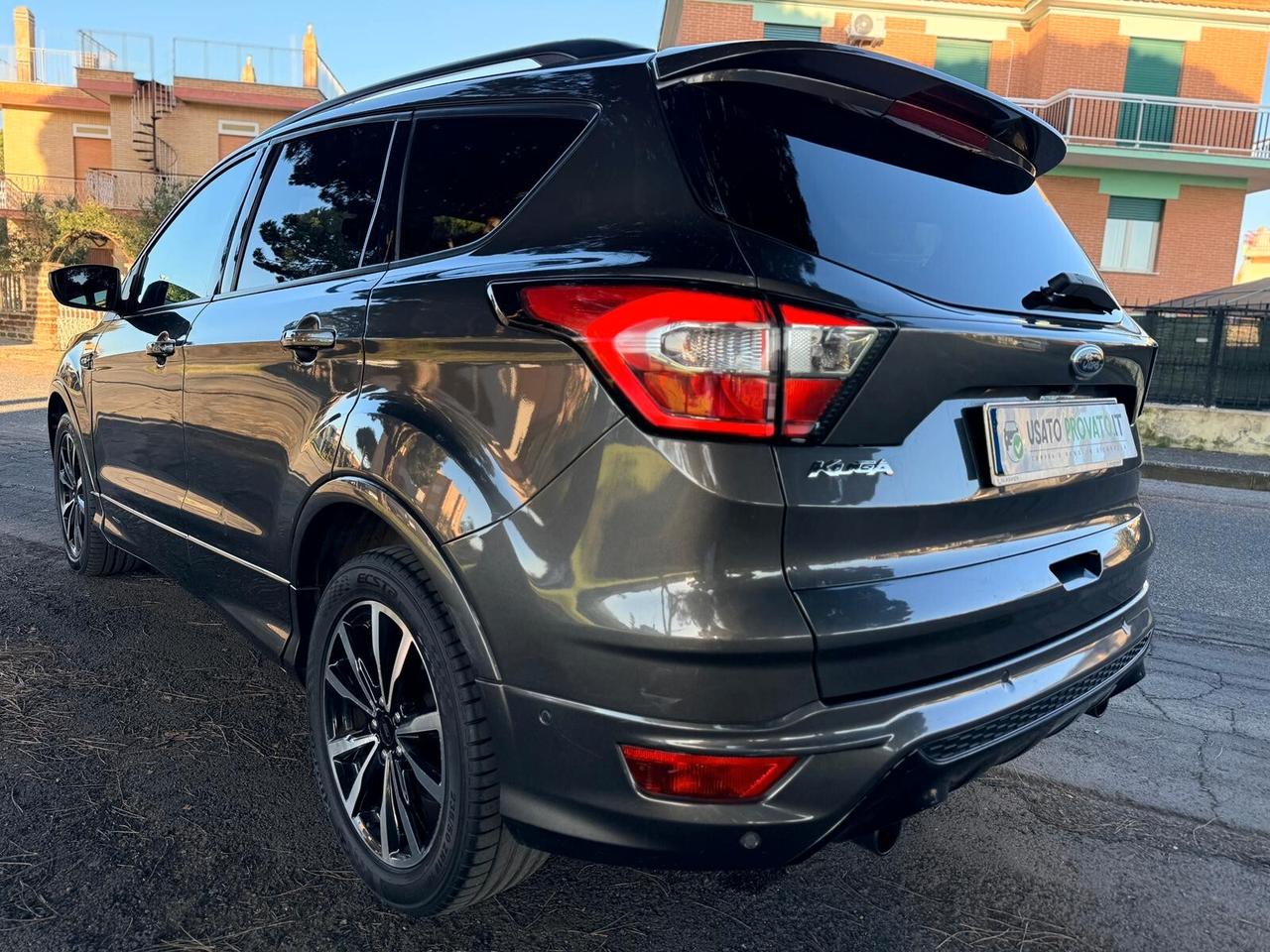 Ford Kuga 1.5 TDCI 120 st line automatica