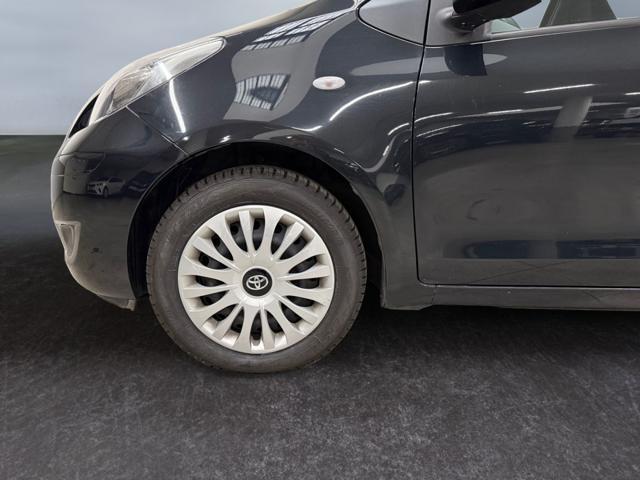 TOYOTA Yaris 1.3 5 porte M-MT Sol