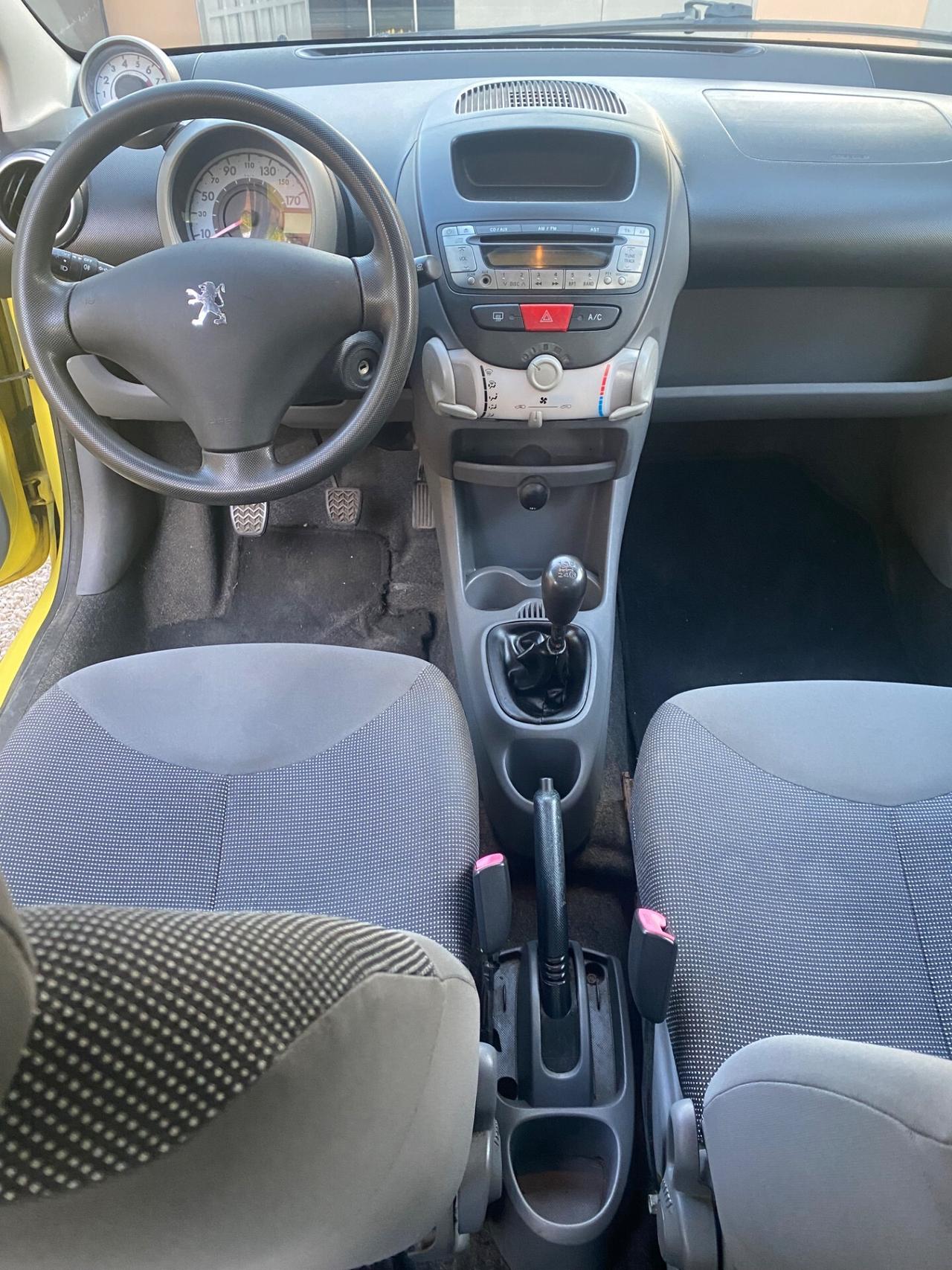 Peugeot 107 con soli 130mila km