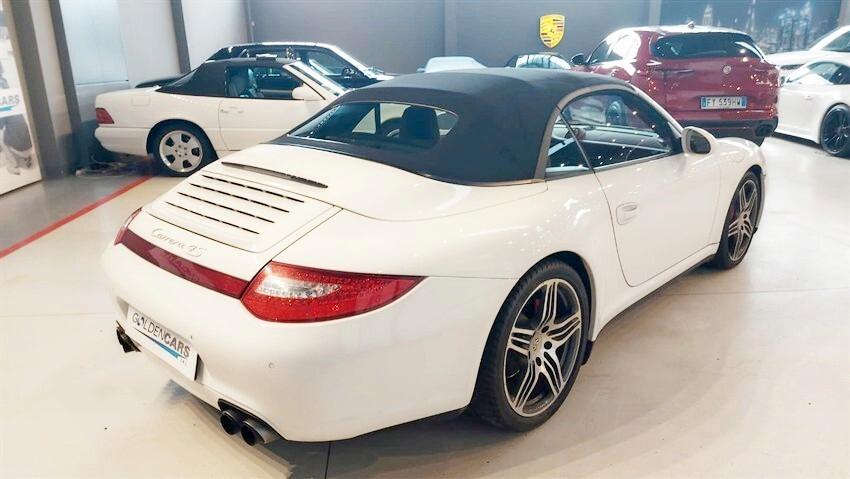 Porsche 911 Carrera 4S Cabriolet