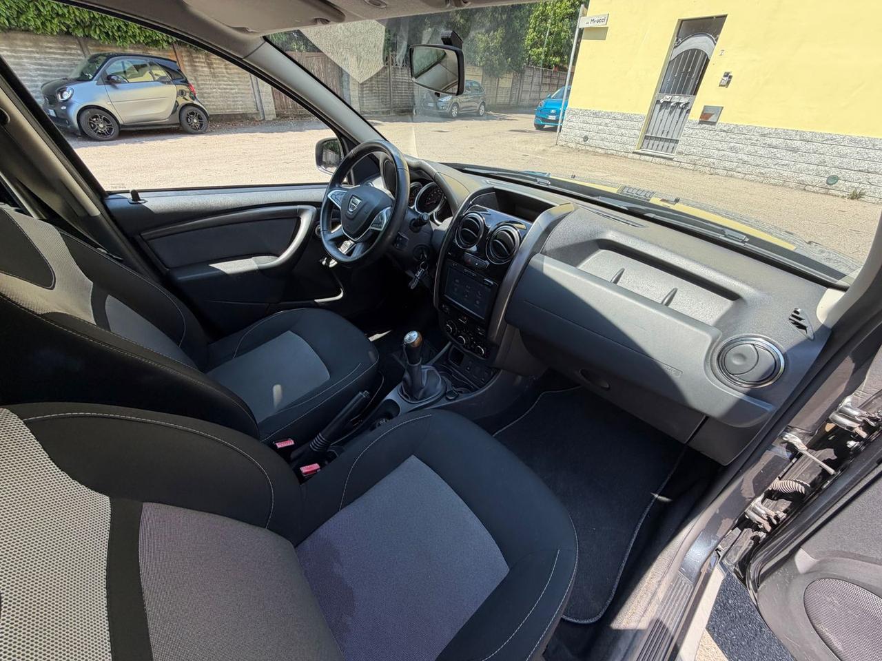 Dacia Duster Black Shadow 1.6 SCe 115 LPG #10999