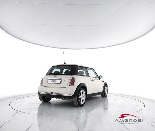 MINI One 1.6 16V One Seven