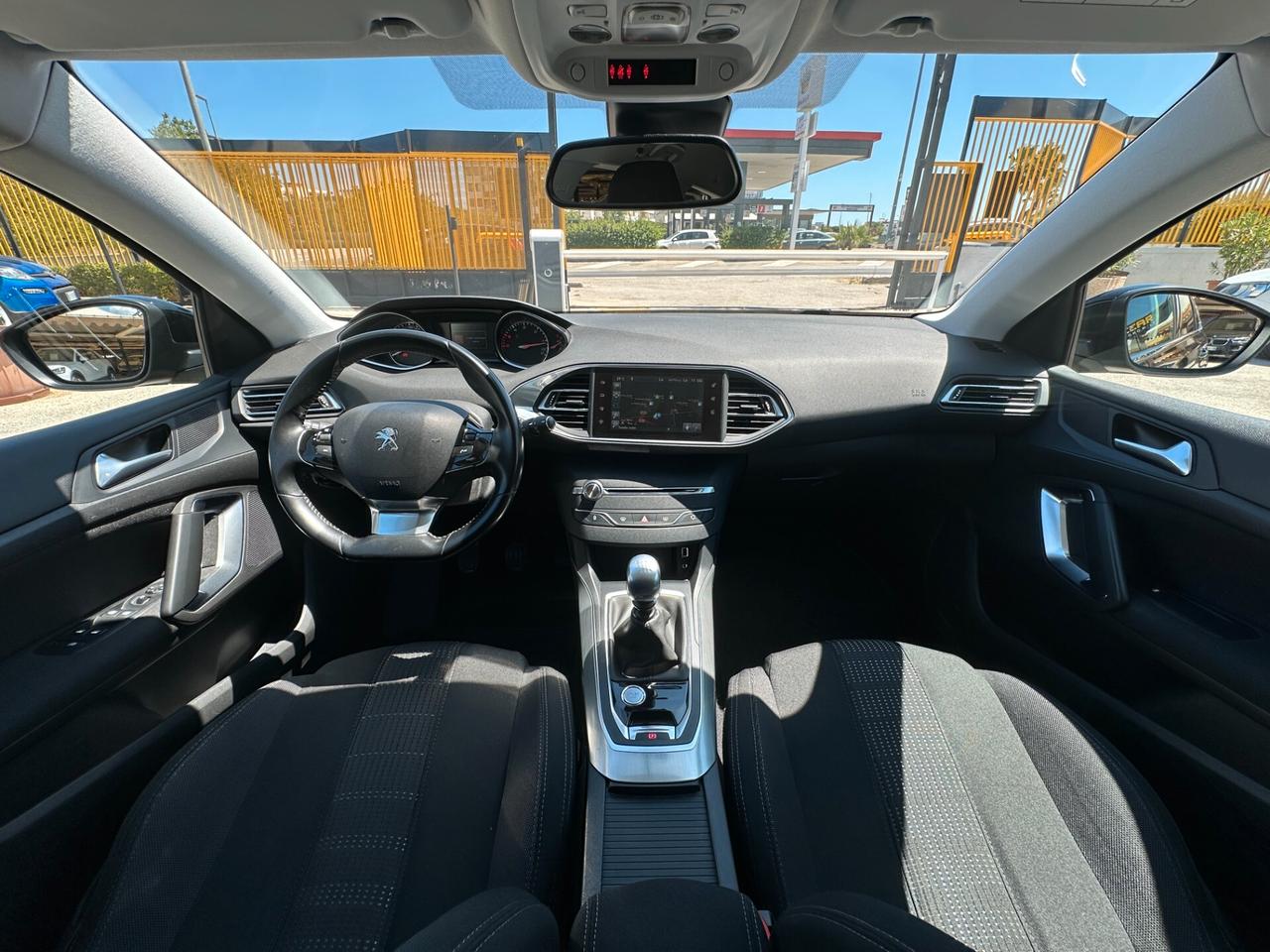 PEUGEOT 308 1.6 BlueHDi 120 S&S SW GT Line
