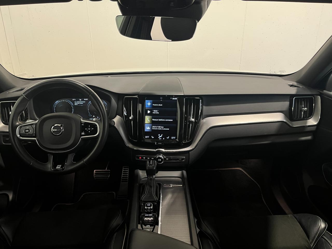 VOLVO XC60 2.0 D5 R-DESIGN AWD GEARTRONIC