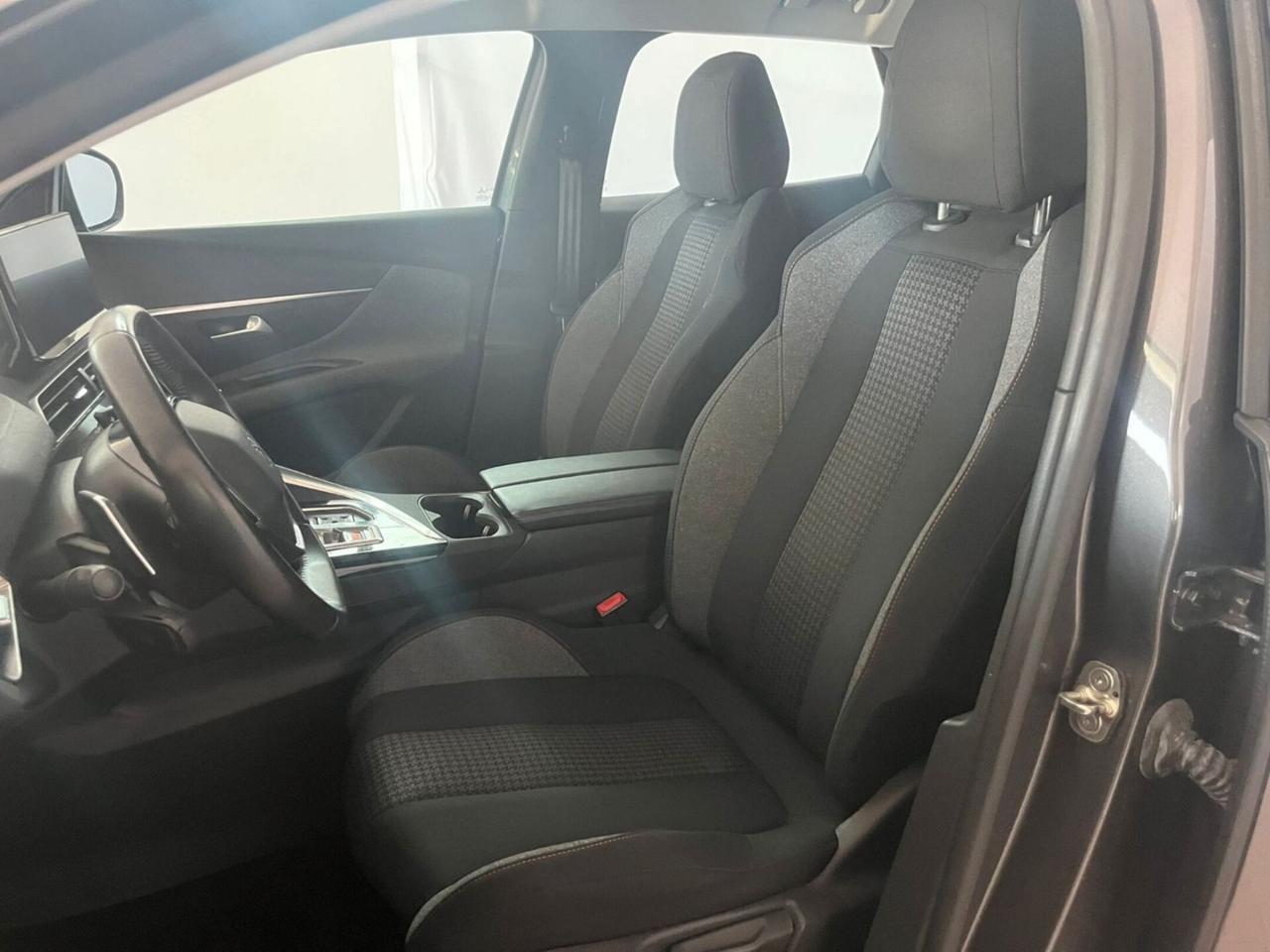 Peugeot 3008 BlueHDi 130 S&S EAT8 Active Business