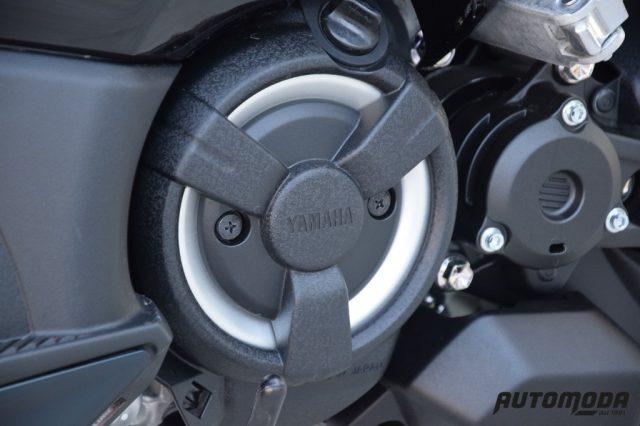 YAMAHA T-Max 560 Tech Max akrapovic