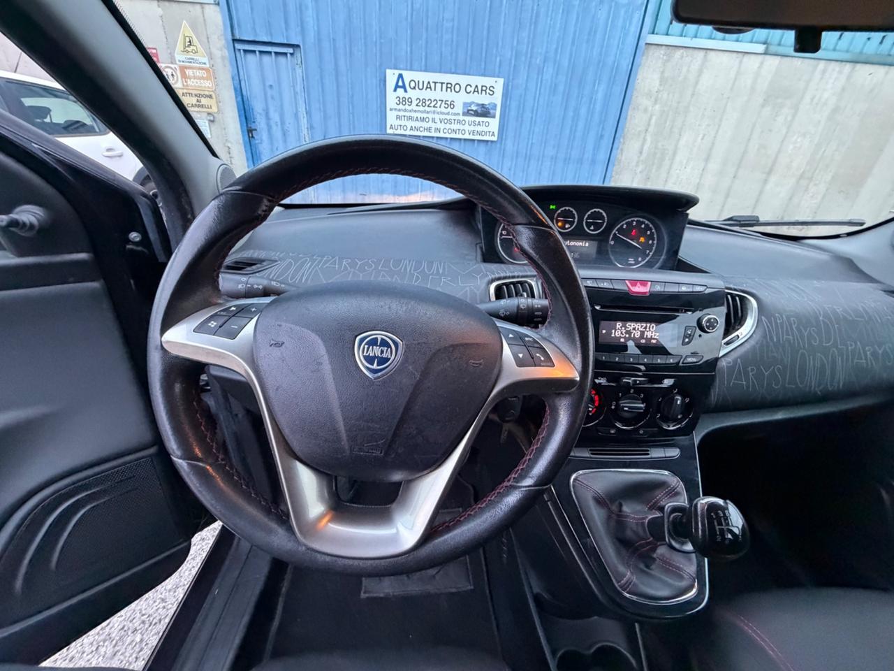 Lancia Ypsilon 1.2 69 CV Unyca