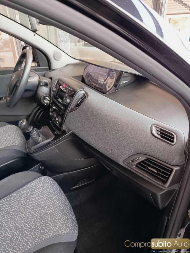 LANCIA Ypsilon 1.0 FireFly 5 porte S&S Hybrid Gold Plus