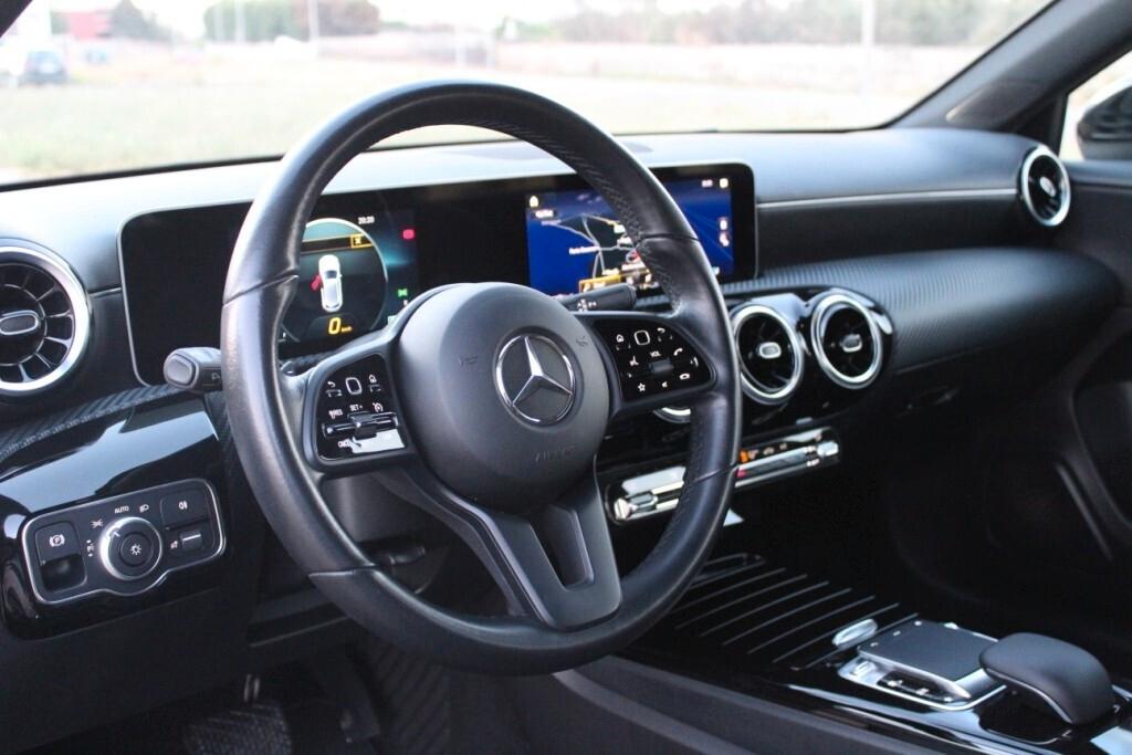 MERCEDES Classe A 180 d *SOLI 40.000 KM *CARPLAY