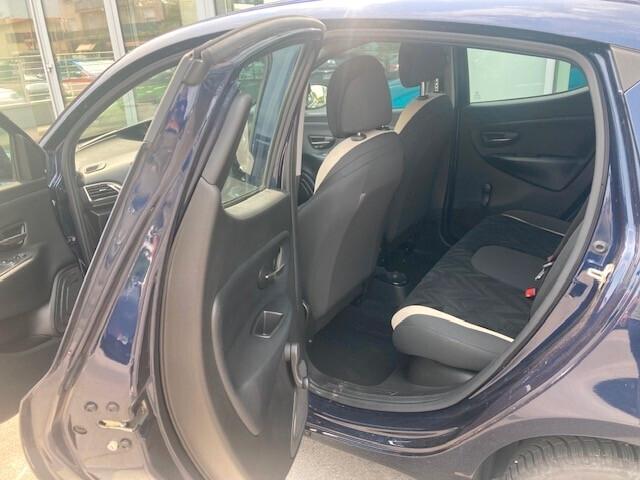Lancia Ypsilon 1.2 69 CV 5 porte Apple Connect clima ideale per neopatentati