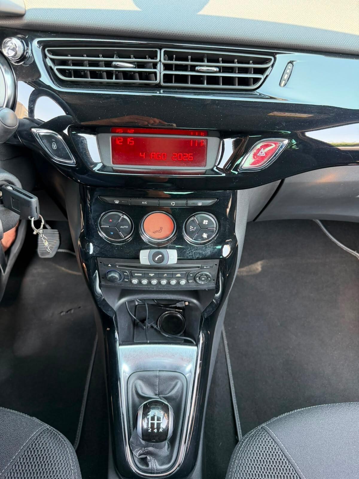 DS3 3 PureTech 82 Chic neopatentati