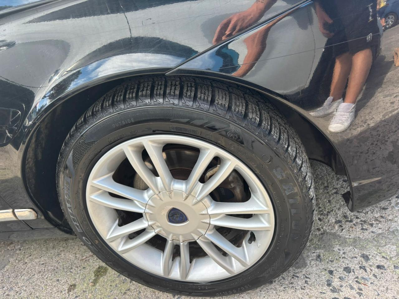 Lancia Ypsilon 1.3 MJT 75 CV Unyca