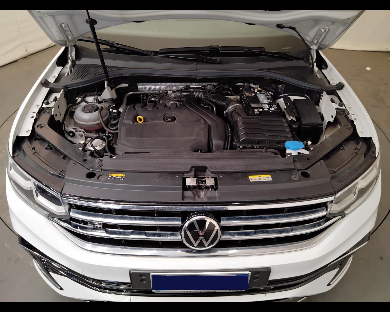 VOLKSWAGEN Tiguan II 2021 - Tiguan 1.5 tsi R-Line 150cv dsg