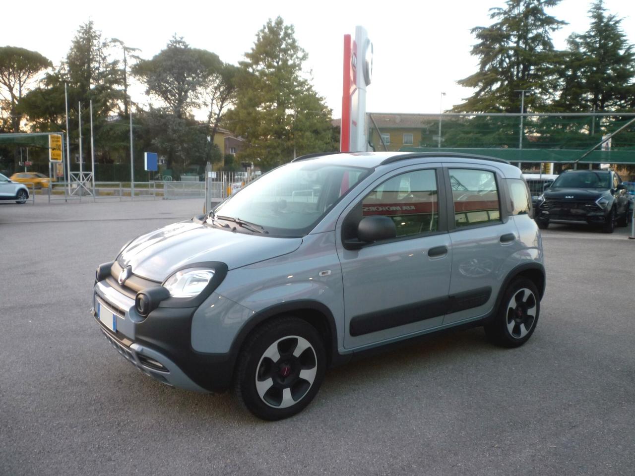 FIAT Panda 1.0 Hybrid 70 CV City Cross GRIGIO 2020