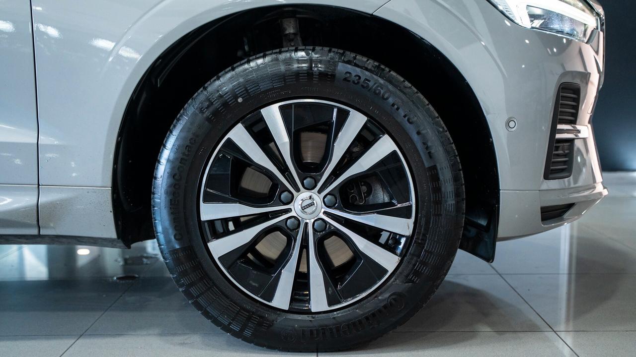 Volvo XC 60 XC60 B4 D 2.0 GEARTRONIC AWD MOMENTUM SPORT LED NAVI FULL OPTIONAL