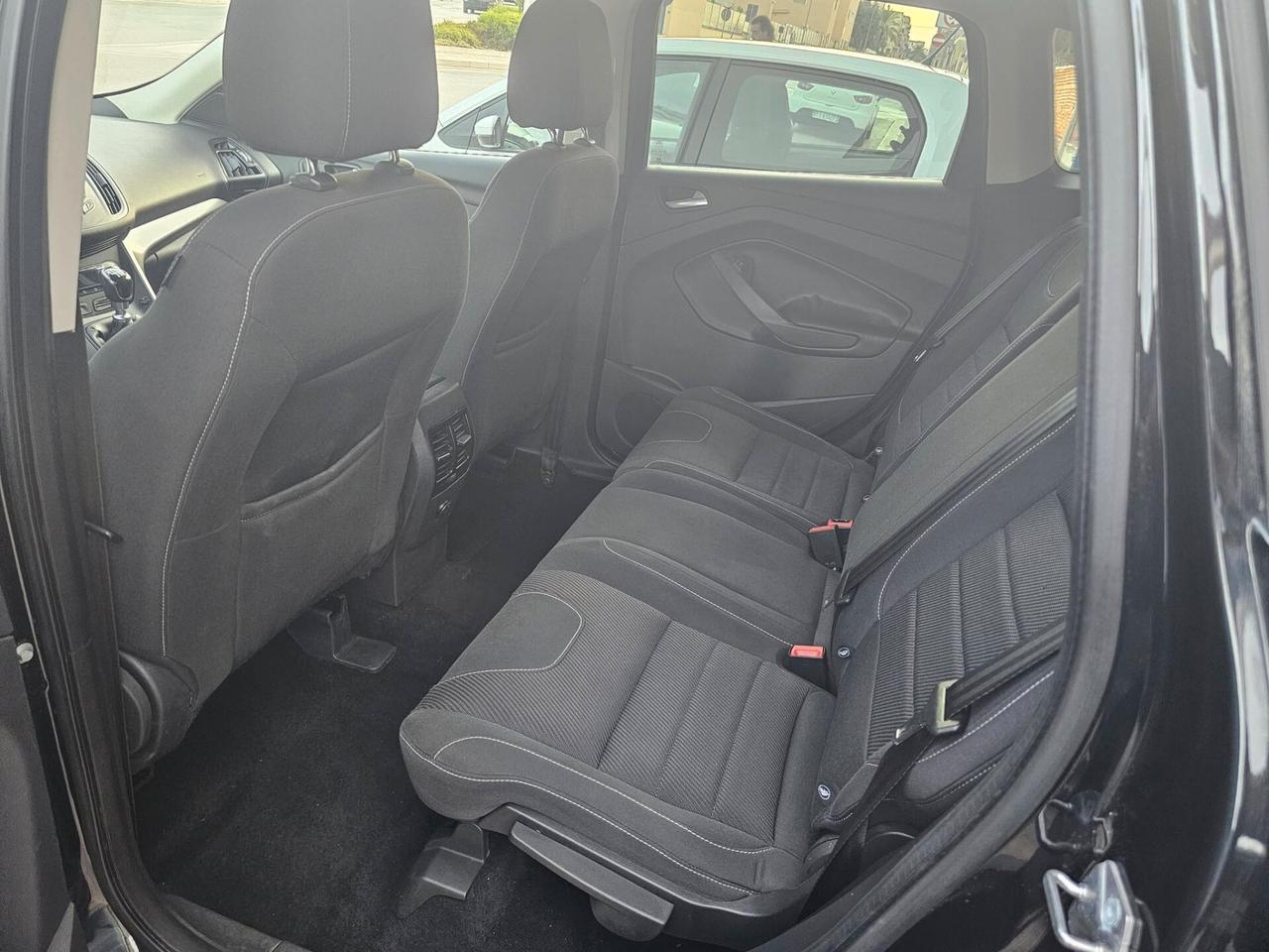 Ford Kuga 2.0 TDCI 140 CV 4WD Titanium