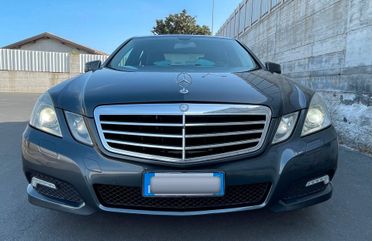 Mercedes-benz E 220 CDI BlueEFFICIENCY Avantgarde