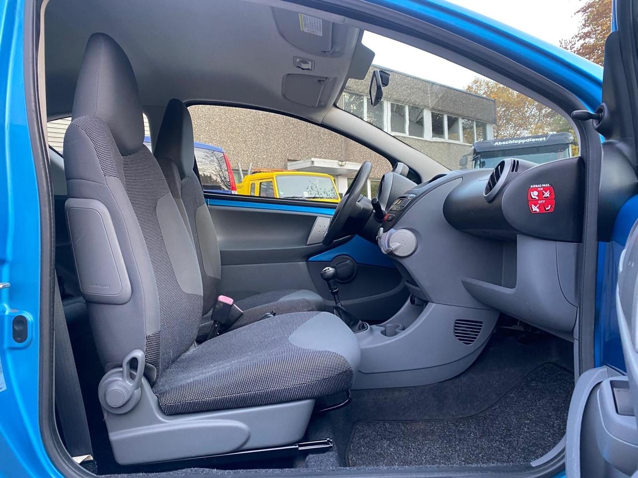 Peugeot 107 1.0 68CV 3p. Sweet Years