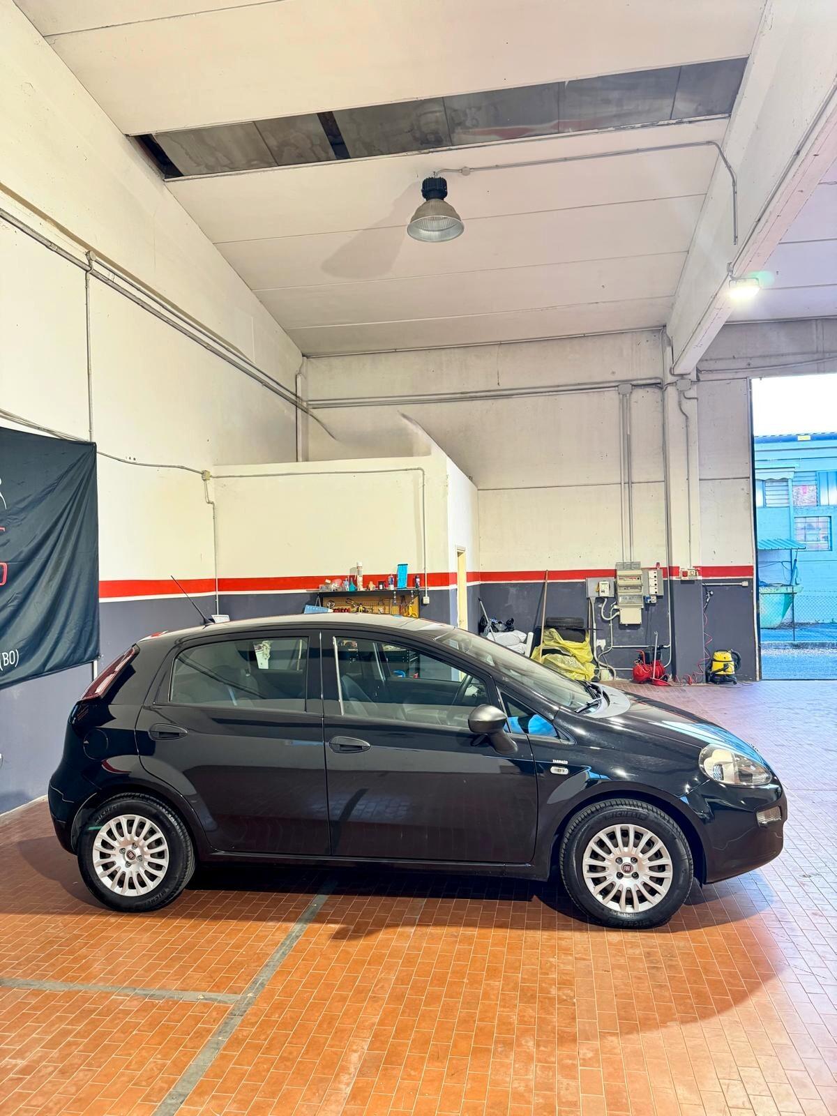 Fiat Punto 1.3 MJT II 75 CV 5 porte Street