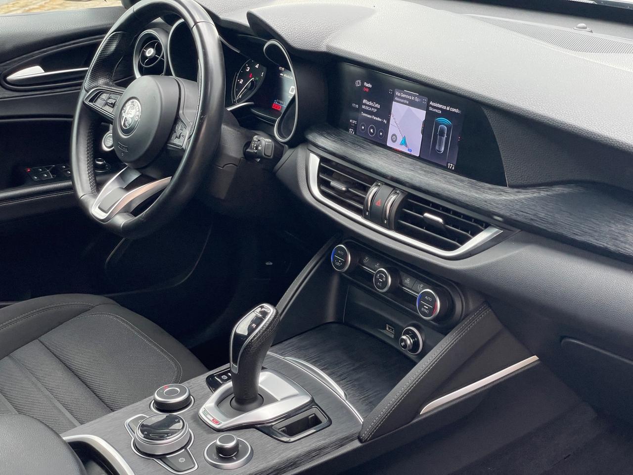 Alfa Romeo Stelvio 2.2 Turbodiesel 160 CV AT8 RWD Veloce