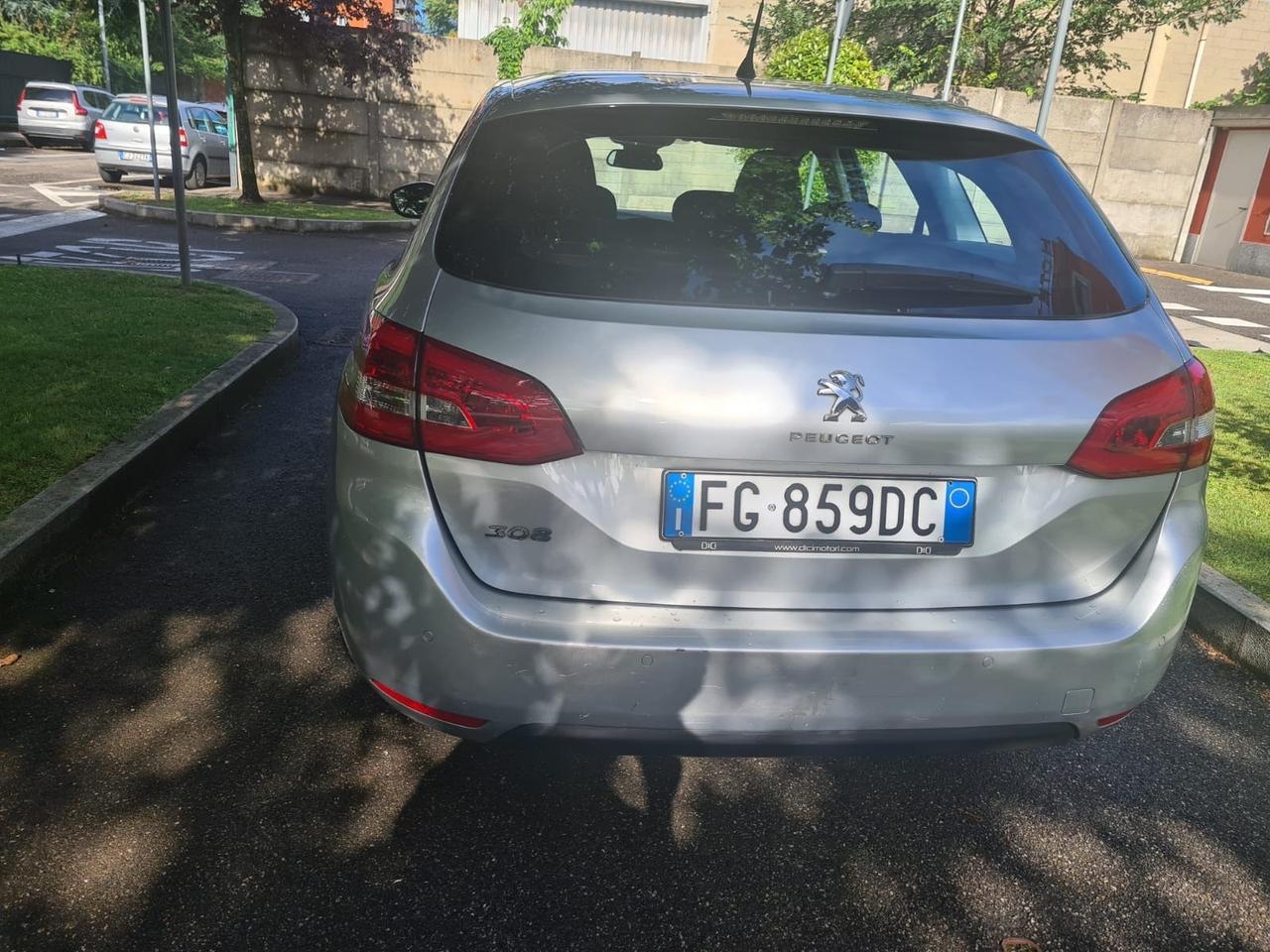Peugeot 308 BlueHDi 150 S&S SW Allure