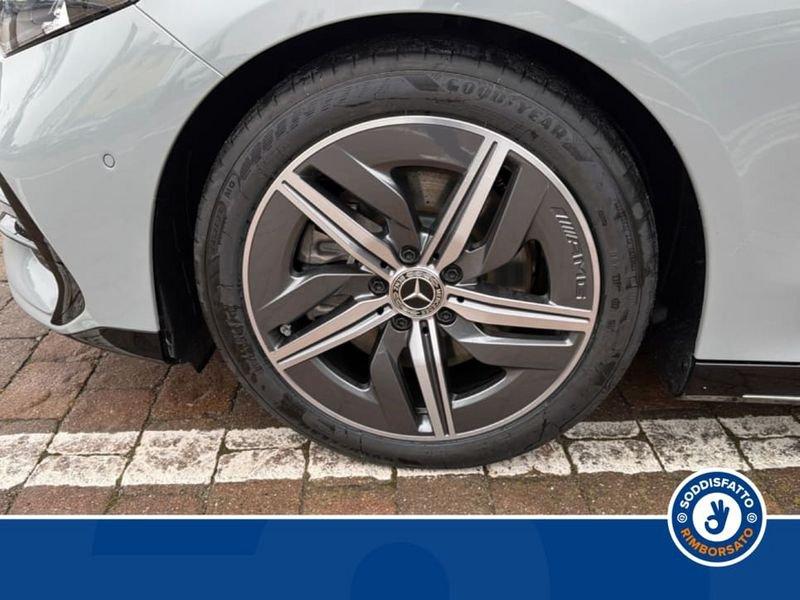 Mercedes-Benz CLA 200 Automatic Coupé AMG Line Premium