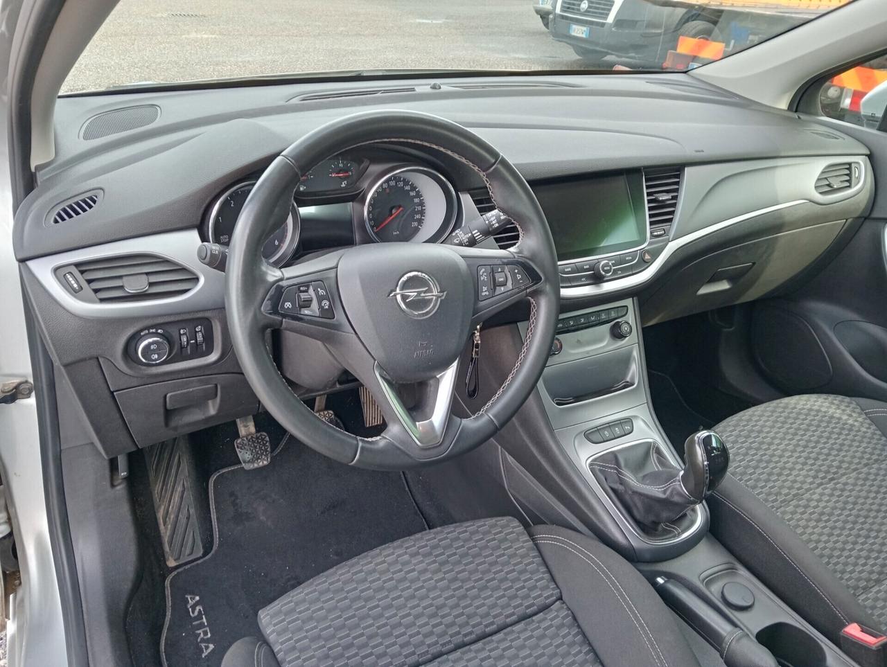 Opel Astra 1.6 CDTi 110CV Sports Tourer Business