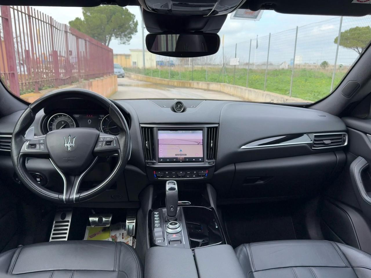 Maserati Levante 3.0 250 cv Gransport tetto