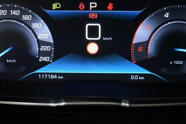 PEUGEOT 3008 BlueHDi 130 S&S EAT8 Business Uniprop. Tagliandata